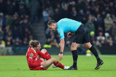 قانون IFAB الذي يوضح سبب طرد لوكاس بيرجفال