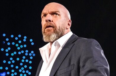يقول المخضرم في WWE إن Triple H “مفلس بشكل خلاق” ويجب أن يفكر في التنحي