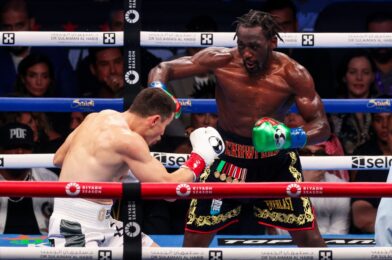الماس: Crawford-Canelo هو “خيار صعب”