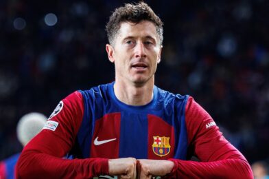 فاز برشلونة بـ10 لاعبين بكأس السوبر الإسباني بعد هدف مبابي الأول في الكلاسيكو