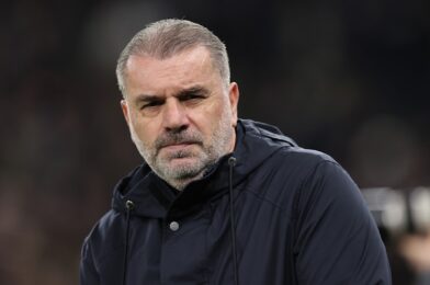 ‘إنهم جبناء – Ange Poscoglou ينفجر المتصيدون عبر الإنترنت عن طريق Vitriolo وإساءة الاستخدام