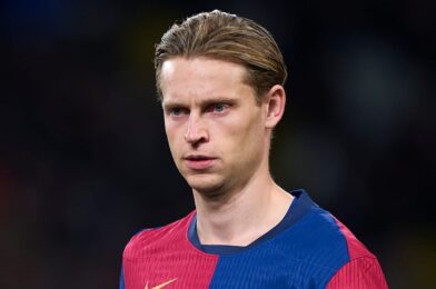 برشلونة صدمة فرينكي من Jong Transfer U-Turn
