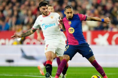 يحرك Blaugrana نقطتين خلف قادة Laliga