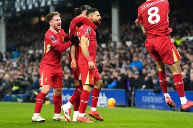 المثير للجدل Tarkowski Leveler Sparks End Chaotic حتى نهاية Merseyside Derby في Goodison Park