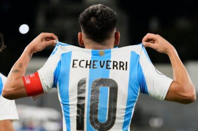 وصفت كلاوديو إيشيفريري بأنها واحدة من أفضل المواهب في أمريكا الجنوبية بعد الانتهاء من مفتاح الاتحاد