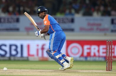 أصدرت ex -pacer da India إشعارًا لسبب KCA لبيانات “False and Comphorys” حول إغفال Sanju Samson بواسطة Vijay Hazare Trophy
