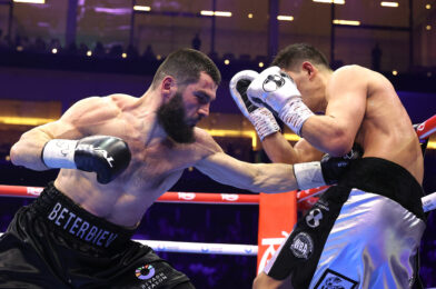 Thompson يضرب Bivivo “النصر الكاذب” على Beterbiev ، ويستقر على درجة الشيخوخة والتعاطف