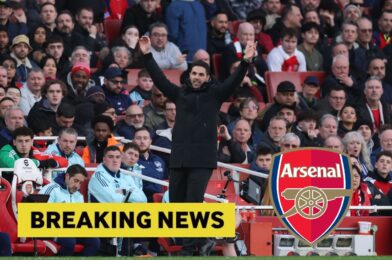 أرسنال وليفربول مهتمين ببرشلونة آس