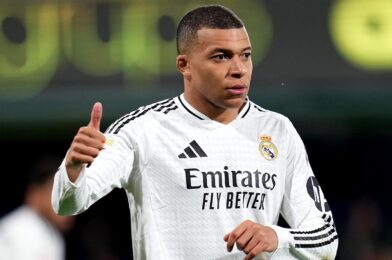 يتجاوز Kylian Mbappe سجل رونالدو ريال مدريد مع فياريال هدفين