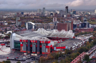 تتفاعل Legends Man UTD في خطط الملعب الجديدة