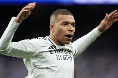 كم رفض كايليان مبابي الانضمام إلى ريال مدريد