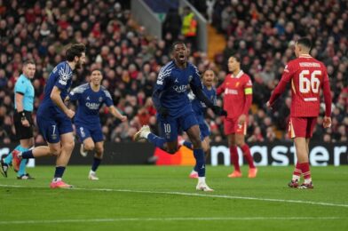تجلب Dembele مستوى من العمالقة الفرنسية في المجاميع