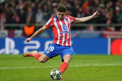 سجل مراجعة قانون طلب UEFA الذي شهد تسجيل ركلة جزاء جوليان