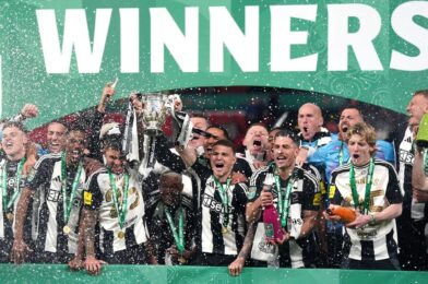 عندما يكون موكب كأس نيوكاسل EFL – تأكد تم القبض على تاريخ الاحتفال بالانتصار التاريخي