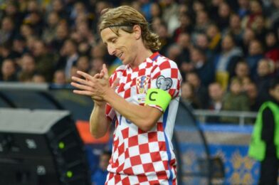 يدعم Modric Mbappe للفوز بعدة ألقاب في ريال مدريد في ريال مدريد