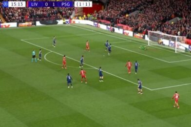 يتفاعل ستيفن وارنوك مع إبراهيما كونت طلقة طويلة