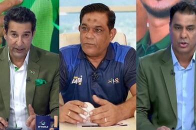 وقار يويس يضرب راشد لطيف ومحمد حفيز بعد استجواب لاعبي التسعينيات في باكستان