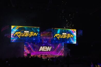 رصد بطل AEW السابق وراء الكواليس من الثورة