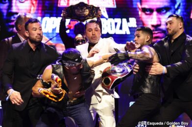The Hat Beat يأخذ Slap: Teofimo Lopez و Arnold Barboza Jr.