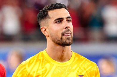 MAN CITY تحديد الهدف MAN UTD كبديل لإدرسون