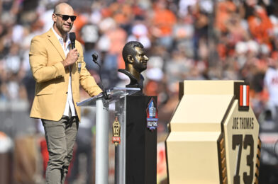 10 × Pro Bowler Joe Thomas يتذكر رفض مشروع الدعوة مرة واحدة في حياته لسبب مفاجئ