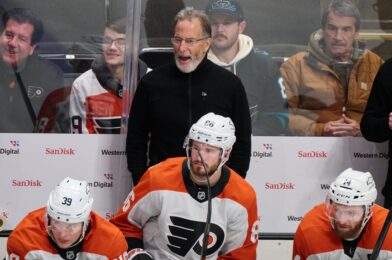 5 أعضاء مخيب للآمال في فيلادلفيا فلايرز بعد القضاء على التصفيات 2025 من NHL. جون تورتوريلا