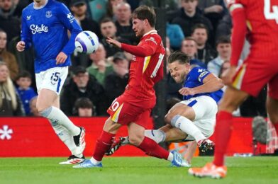 تعطي فتحة رئيس ليفربول خطأ قبول PGMOL على معالجة Tarkowski