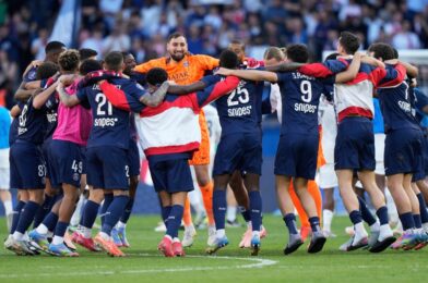 توج باريس سان جيرمان بطل الدوري 1 كما بين دوري الدرجة الأولى