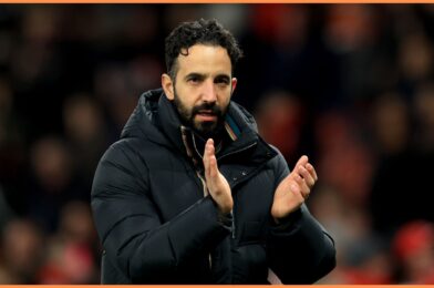 ذهب مان يونايتد إلى آرون رامسديل ، من ساوثهامبتون