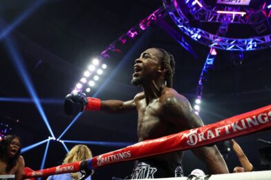 تجنب القفاز؟ Keyshawn Davis لمواجهة إدوين دي لوس سانتوس غير نشط في أول دفاع عن لقب WBO الخفيف في 7 يونيو