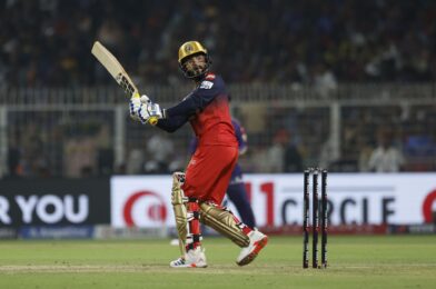 Rajat Patidar يسحق 6 من زميله Hardik Pandya للاحتفال بمباراة مذهلة 25 كرة 50 في Mi vs RCB IPL 2025 Match (Clock)