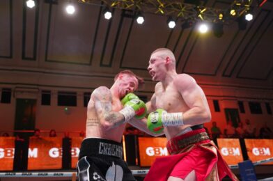 نتائج الملاكمة: Ben Crocker و Tiernan ‘Irish’ Bradley Draw