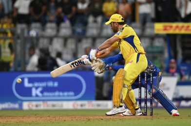 “كان السؤال حول SRH ، وليس Dhoni أو CSK”