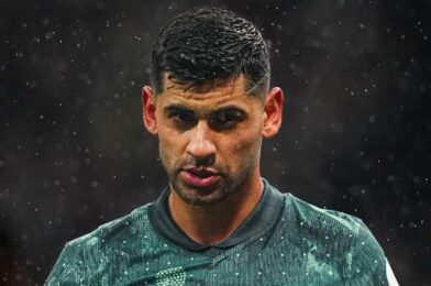 أحب أن ألعب في الدوري