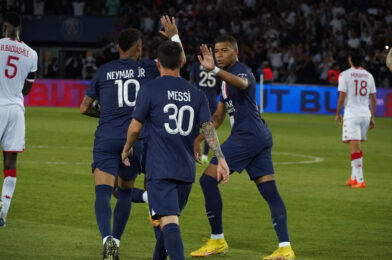 يقول الفائز في كأس العالم الفرنسي إن باريس سان جيرمان أفضل بدون ليونيل ميسي ونيمار وكيليان مبابي