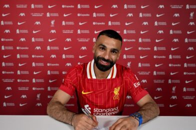 محمد صلاح: مهاجم ليفربول يضر بالمستقبل للنادي ، وتوقيع صفقة جديدة للبقاء في أنفيلد | أخبار كرة القدم