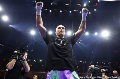 إلزامي باركر إسبيرا: النظر في WBO WBO WBO من Usyk-Dubois